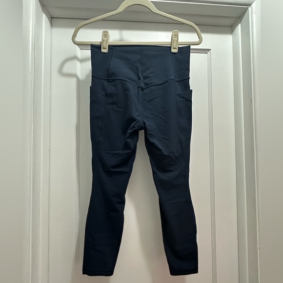 ATHLETA Salutation Stash 7/8 Leggings Navy - Picture 3 of 4